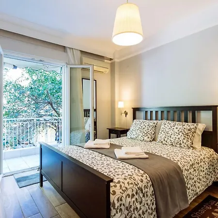 Luxurious & Modern | Walk Everywhere | 5★ Amenities 아파트 *