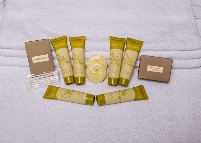 Luxurious & Modern | Walk Everywhere | 5★ Amenities Apartment *