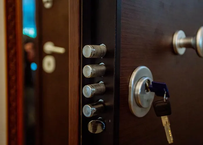 Luxurious & Modern | Walk Everywhere | 5★ Amenities